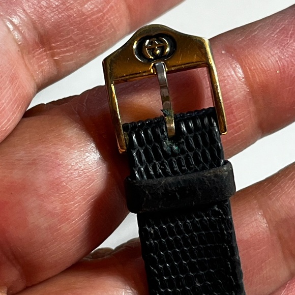 Gucci 4200L black Dial gold plated Ladies Watch - Picture 13 of 14